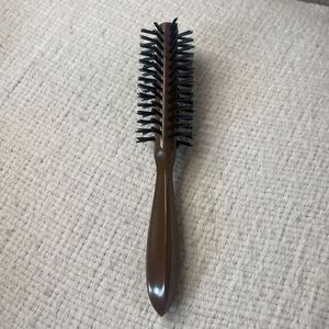 Vintage Avon Brown handle 8 1/4 full round hard bristle styling brush Nylon #821